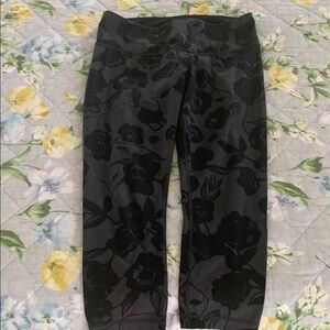 Lululemon Black Floral Leggings Luxurious Texture